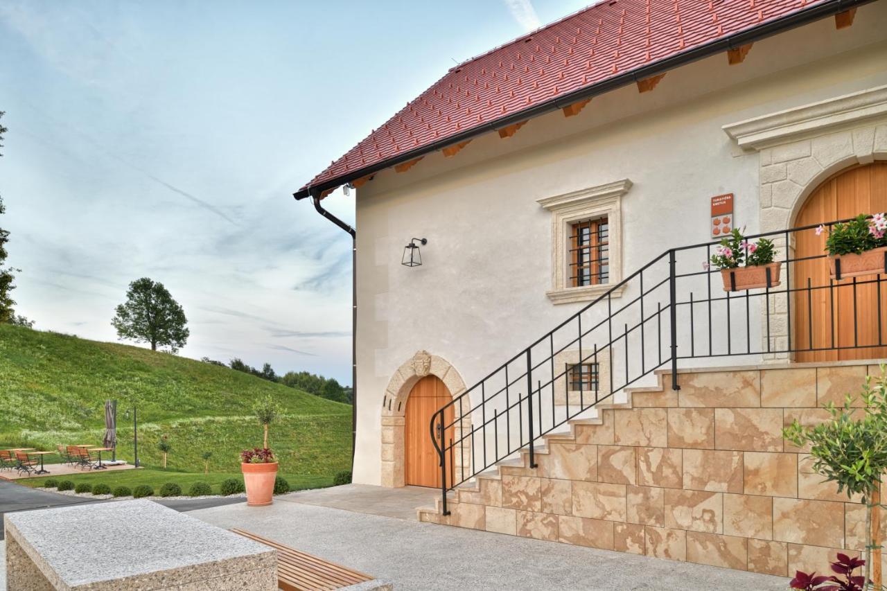 Bed and Breakfast Hisa 1624 - Adults Only Zgornja Kungota Экстерьер фото